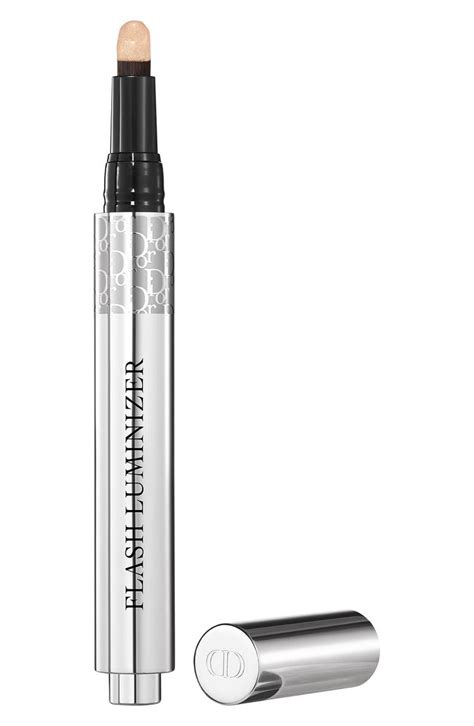 dior luminizer pen